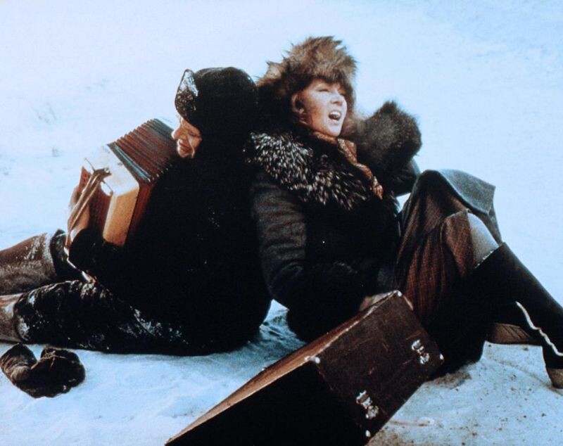 кадр из фильма "Вокзал для двоих"