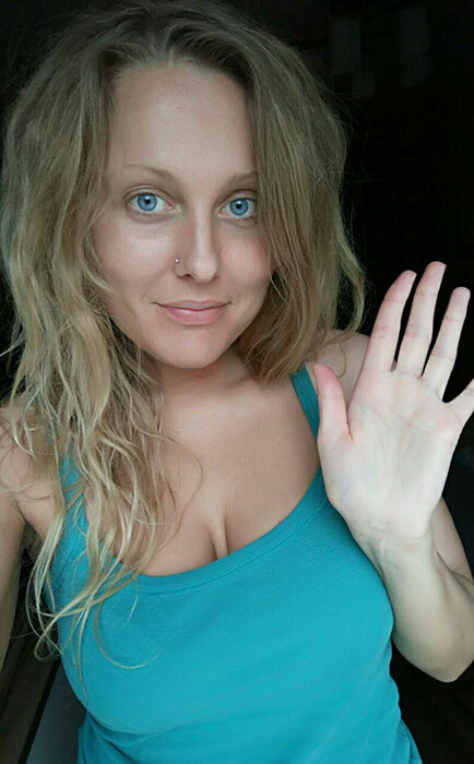 Привет, стерва! Будем дружить? :)