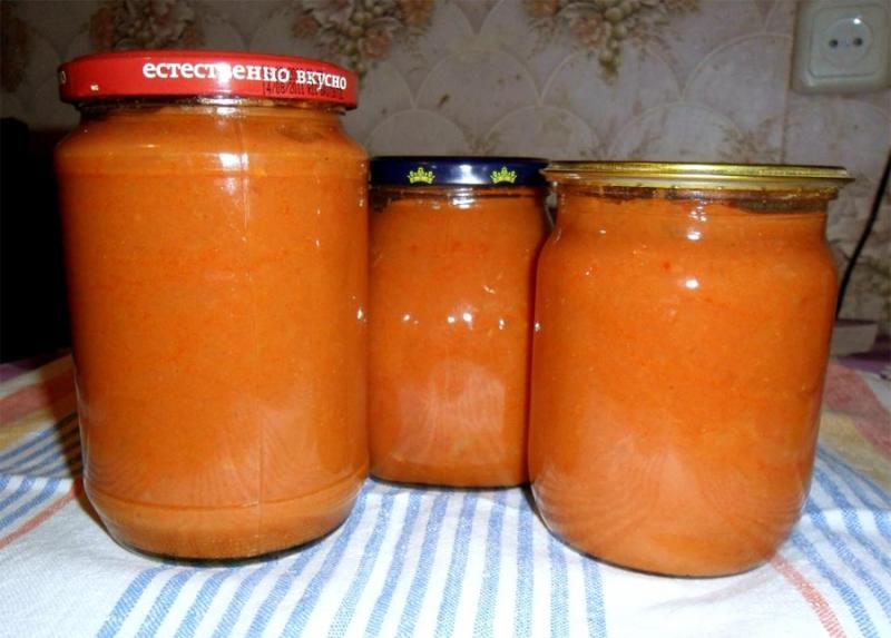 Кабачковая икра индигриенты. Кабачковая икра заготовка. Заготовка кабачковой икры на зиму. Кабачковая икра в банке.