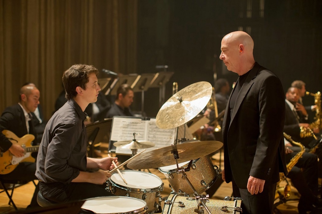 Это один из тех фильмов, после которых ты думаешь: что вообще произошло!? Рассказывает он о барабанщике, который всеми путями добивался цели. Действительно стоящий и мотивирующий фильм с прекрасным актерским составом