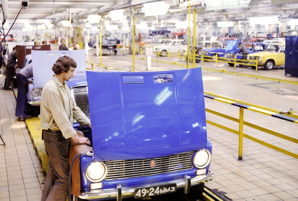 Этап сборки на заводе