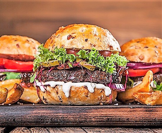 BRIE & POMEGRANATE ЛУЧШИЙ БУРГЕР