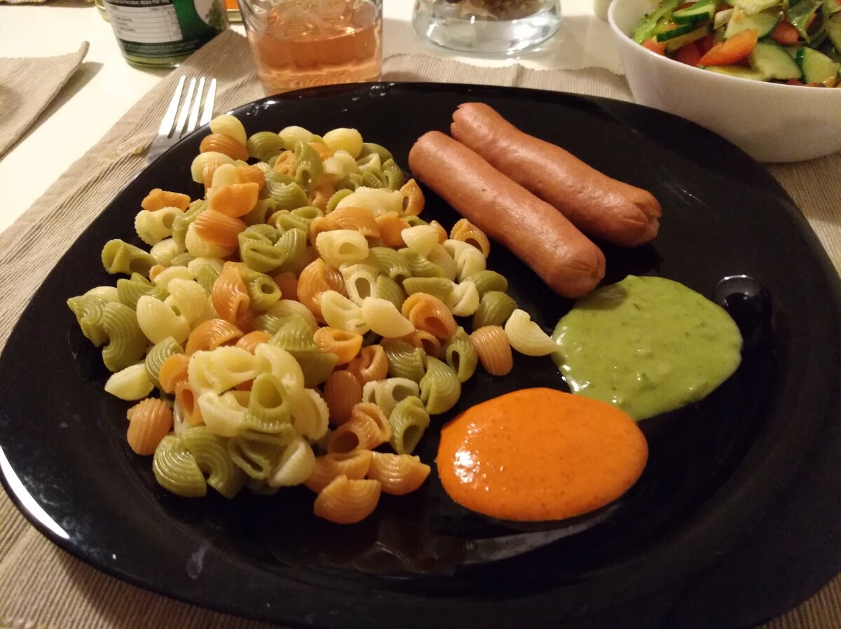 Первый ужин на месте. Фото автора