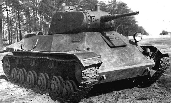 Советский лёгкий танк периода Великой Отечественной войны. Разработан в 1940 году на заводе № 174 в Ленинграде под руководством С. А. Гинзбурга. Также в его создании принимали активное участие конструкторы И. С. Бушнев и Л. С. Троянов.