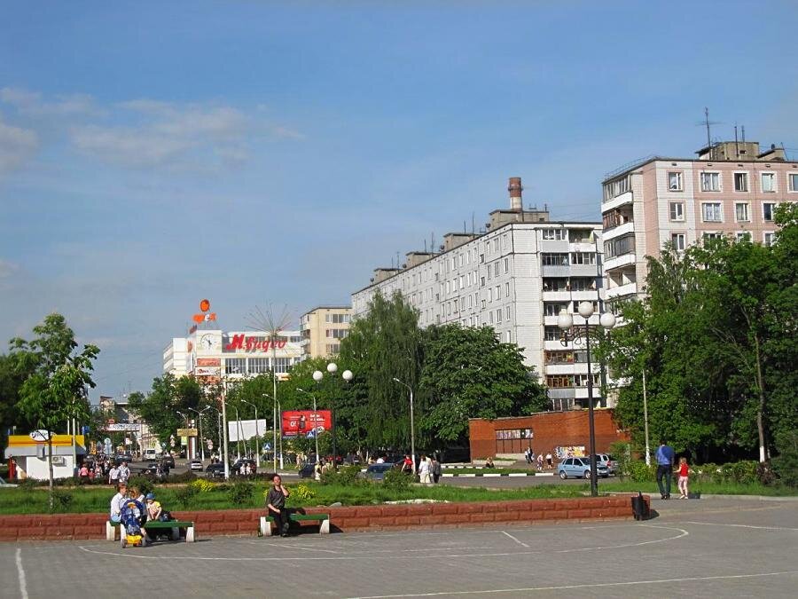 Центральная орехово зуево. Орехово-Зуево площадь. Орехово Зуево площадь Ленина. Орехово-Зуево улицы города. Орехово Зуево лето.