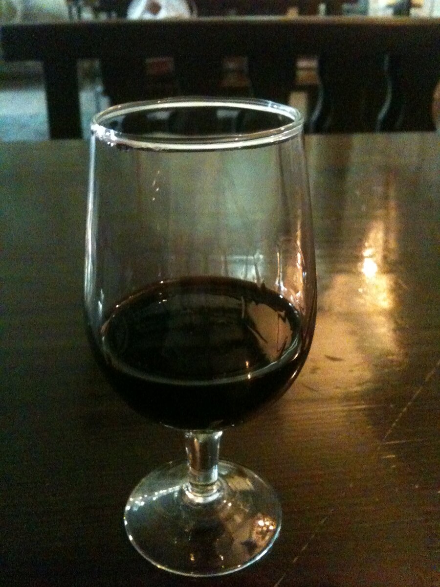  с алкоголем всё становится прекраснее - правда, совсем ненадолго...