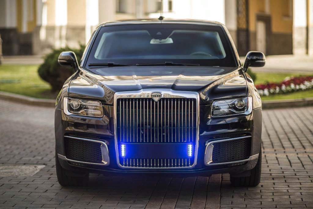 Автомобиль "Аурус" - фото взято из интернета