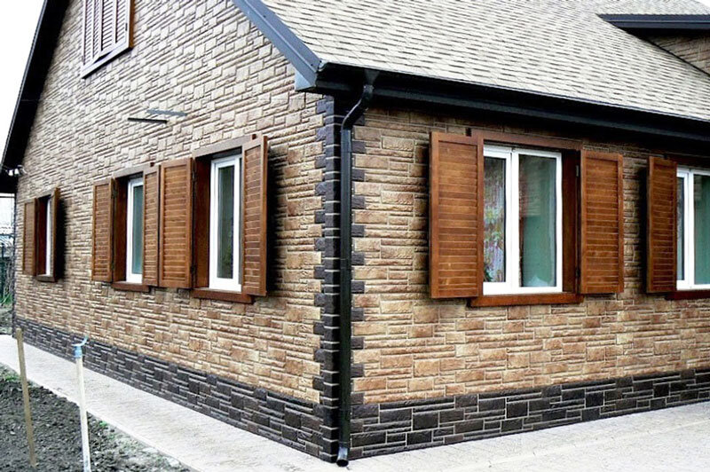 Отделка фасада дома сайдингом