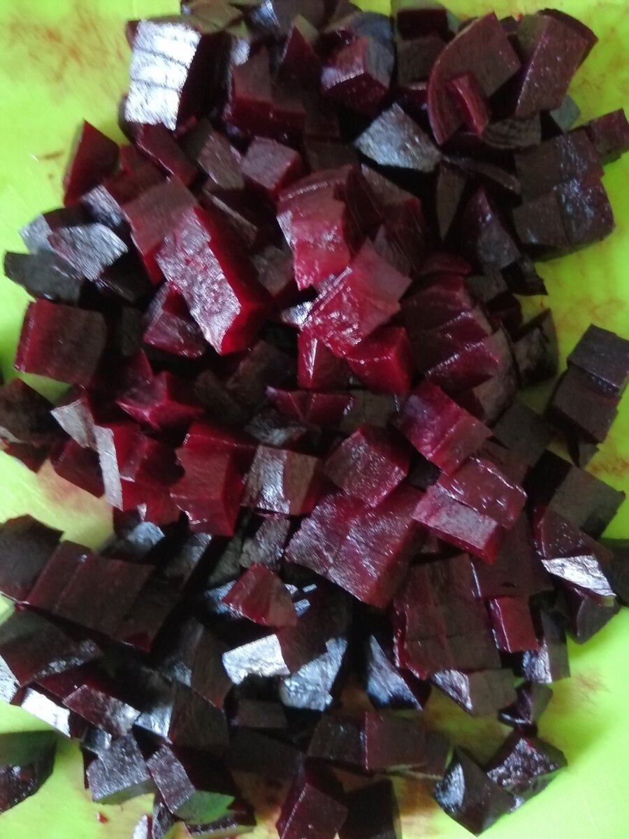 5 маленьких или 1 крупная свёкла