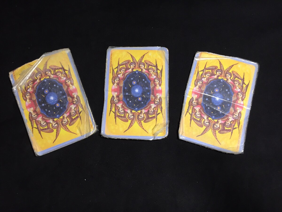 Что он задумал онлайн гадание. фото автора 