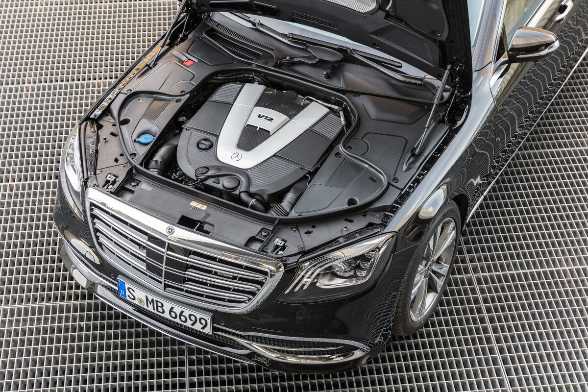 Mercedes-Benz V12