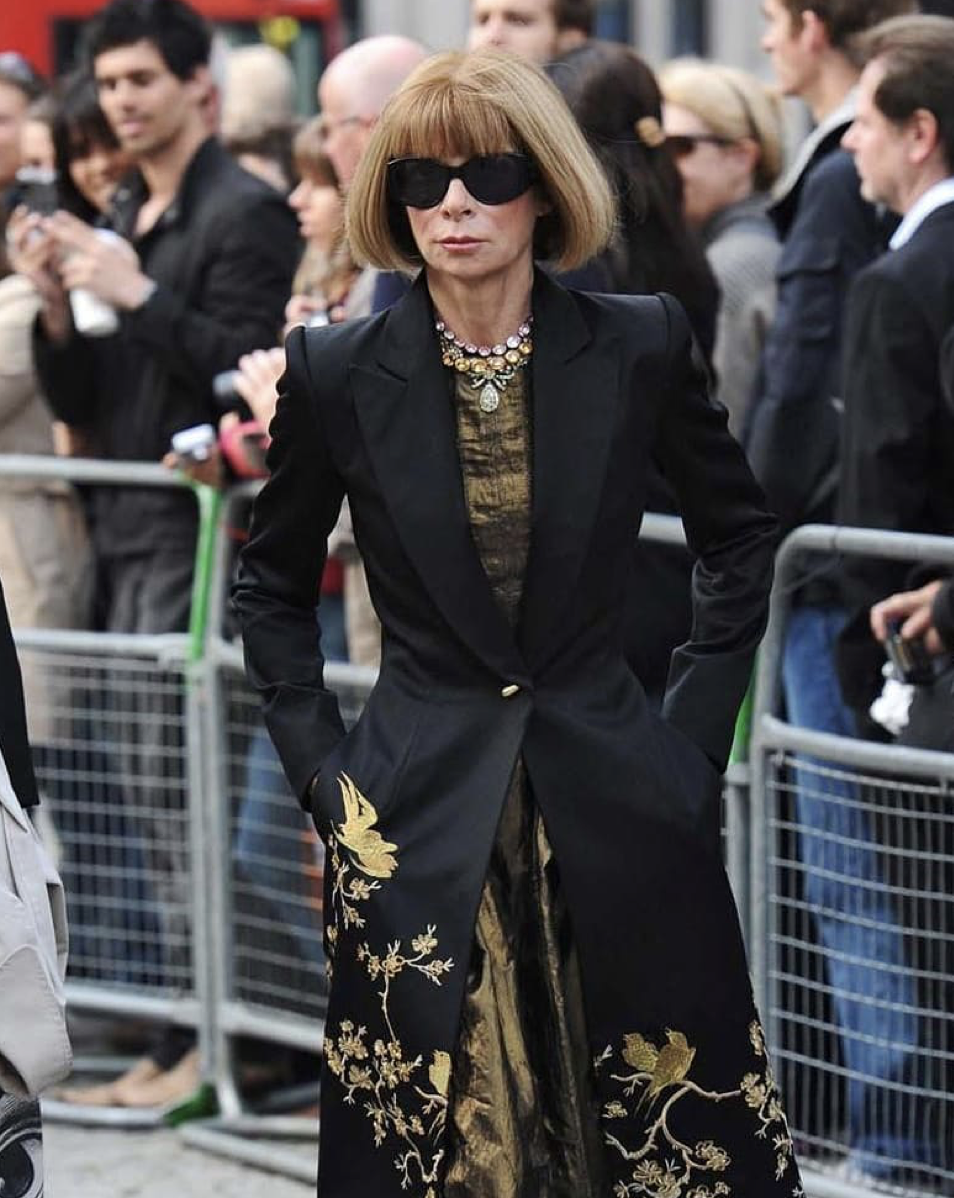Икона стиля и королева Vogue: Лучшие образы 70-летней Анны Винтур ladyline.me Дз