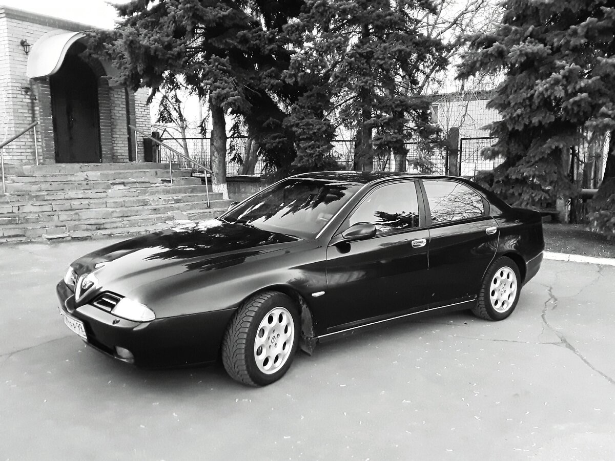 Alfa Romeo 166 2001 2.5 V6 Manual. Фото автора.