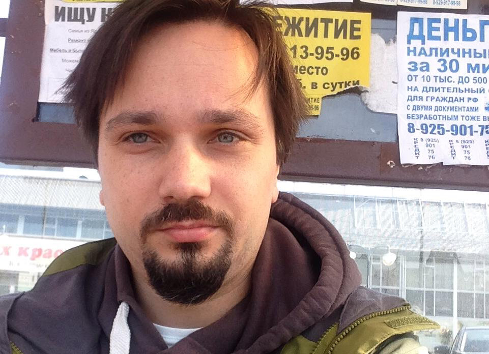 Николай Кононов, автор книги ««Автор, ножницы, бумага. Как быстро писать впечатляющие тексты.14 уроков».