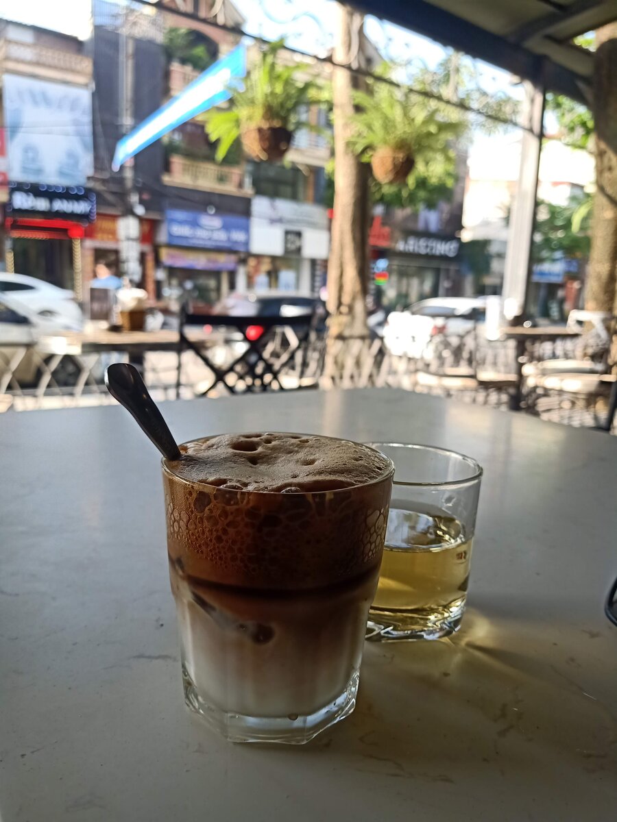 Бак Сиу версия из кофейни в провинции Нинь Бинь