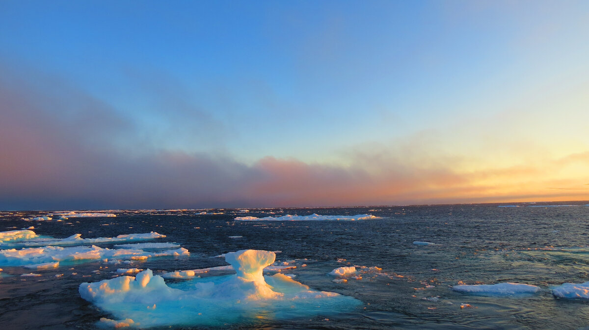 Гренландия. Вот здесь мне предстояло работать. И это еще самое простое.