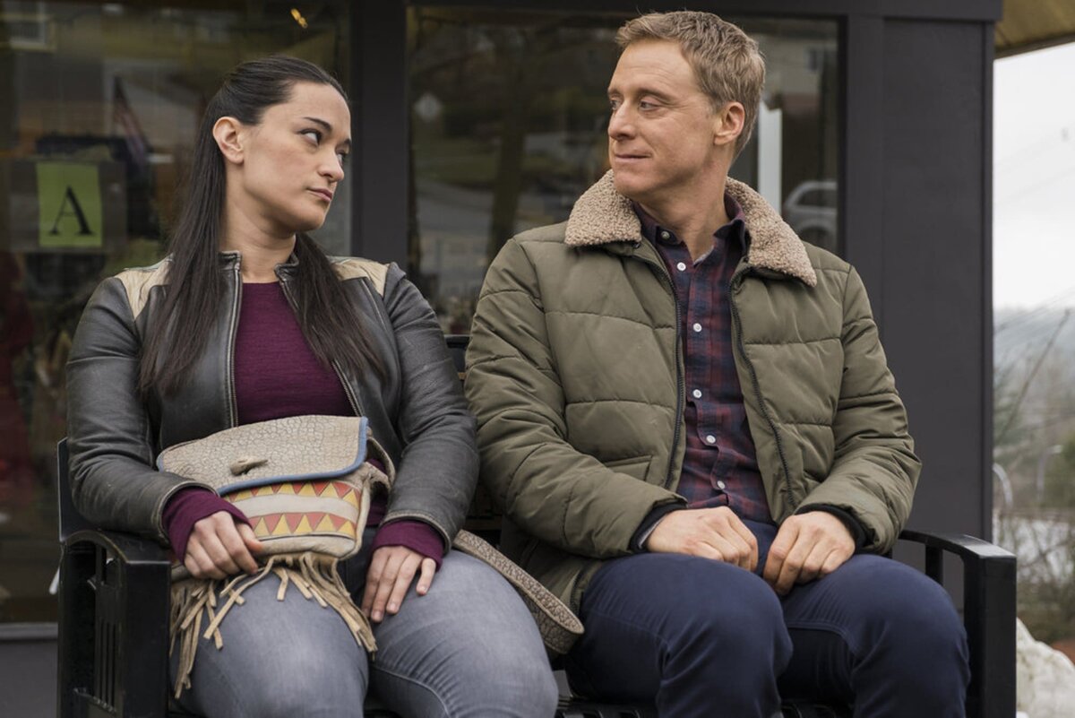 сериал про инопланетянина 2021. пришелец из космоса сериал. засланец из космоса сериал 2020. пришелец-постоялец сериал. сериал пришелец засланец.