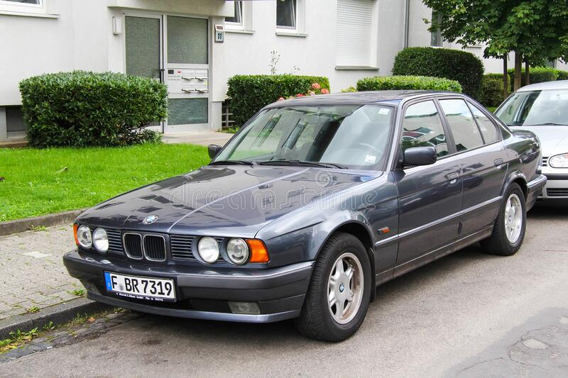 BMW E34