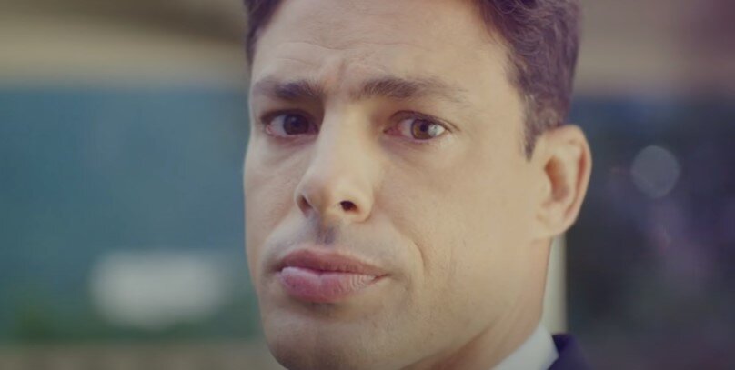 Кауа Реймонд, кадр из сериала "Место под солнцем"