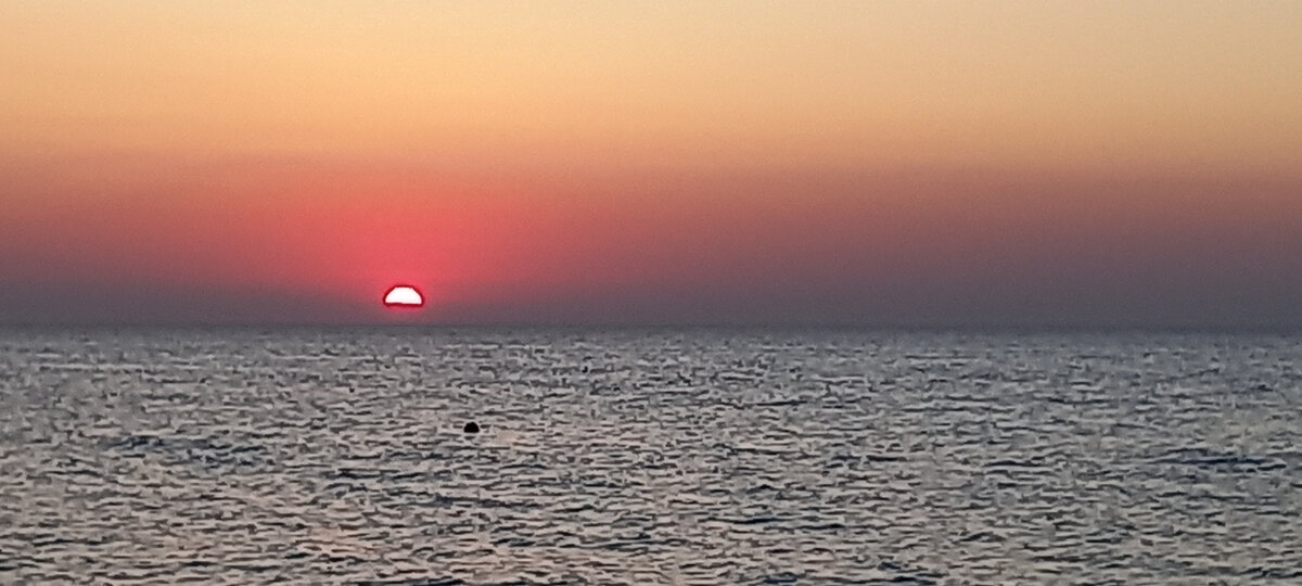 Заход Солнца над Азовским морем
