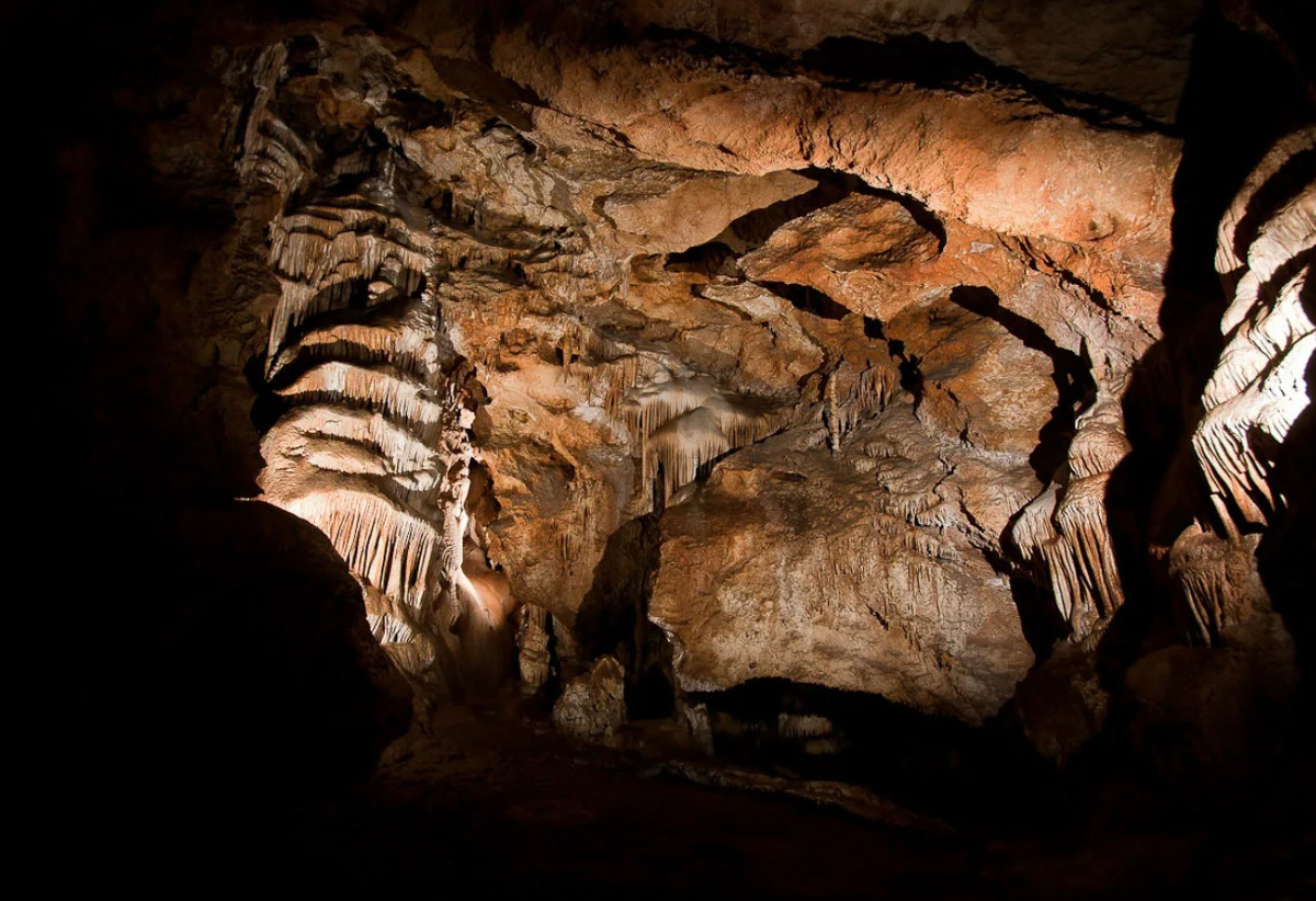 Воронья пещера в абхазии. Крубера-воронья в абхазии. Пещера крубера-воронья. Пещере мира крубера-воронья. Пещера крубера.