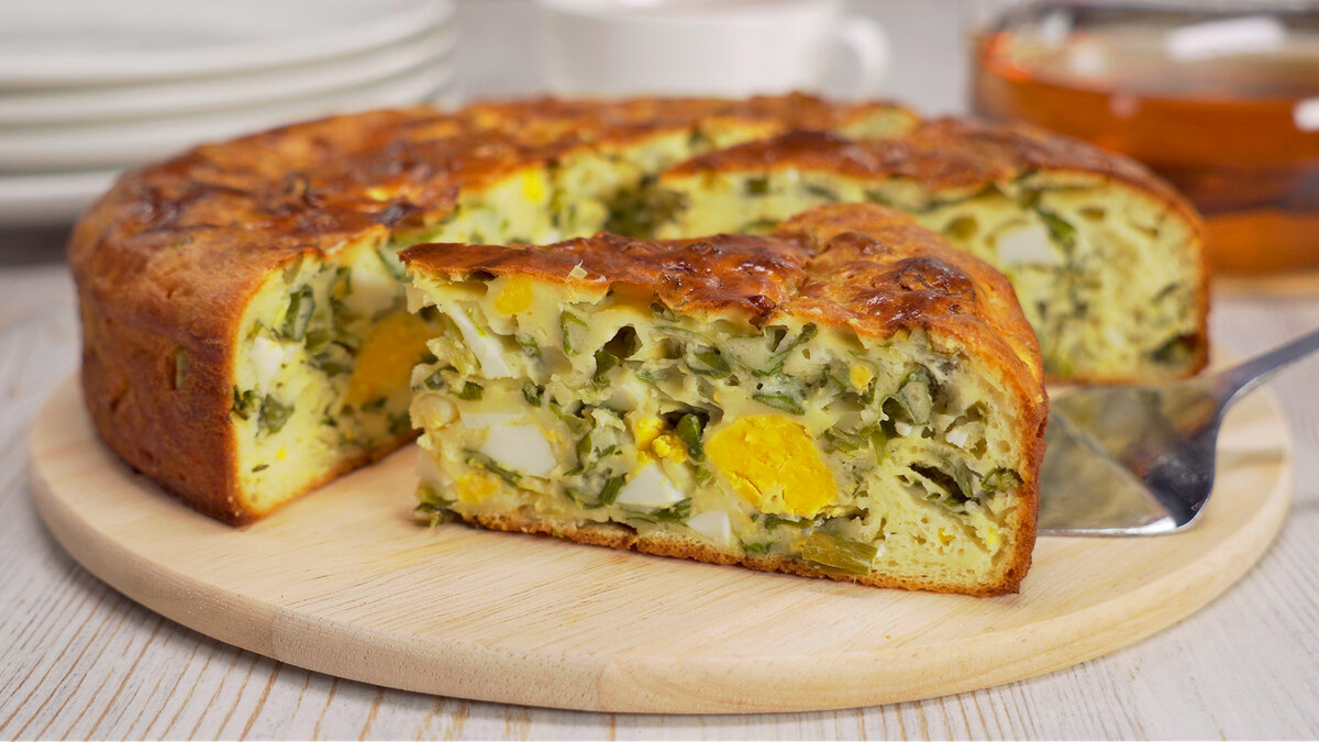 Заливной пирог с зеленым луком. Фото Всегда Вкусно!