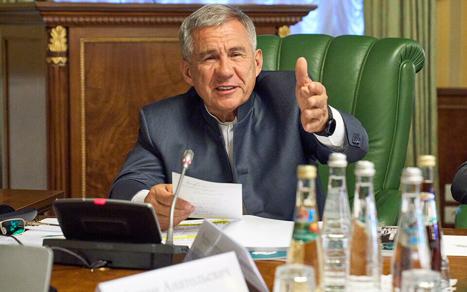 Рустам Минниханов: «Мы предлагаем организовать в рамках форума заседания межправительственных комиссий со странами исламского мира». Фото: rais.tatarstan.ru