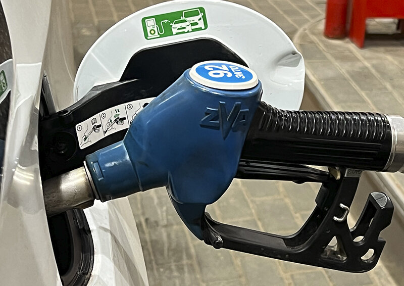    Названа одна из основных причин роста цен на топливо и его дефицита в отдельных регионах