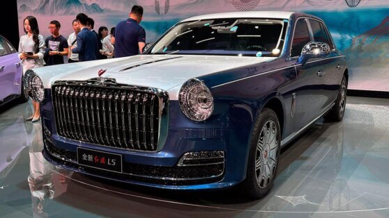    Китайский Hongqi показал несколько новинок в Шанхае Вадим Клепнёв