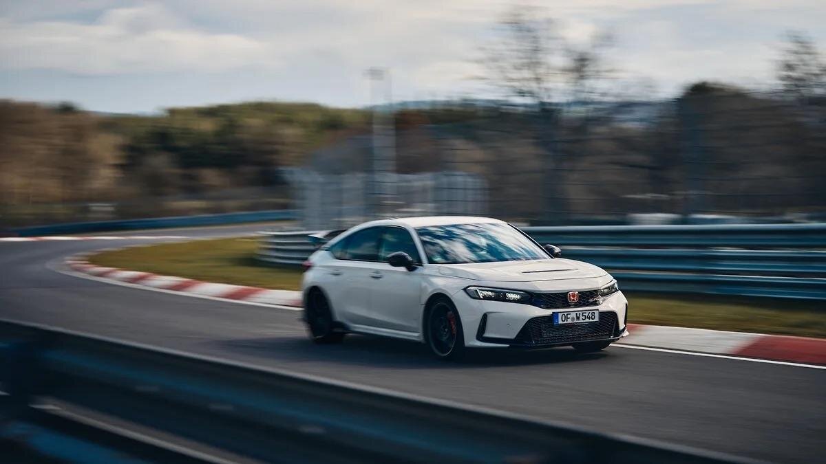 Оказывается, Honda всё ещё машина: «заряженный»Civic Type R поставил рекорд  Нюрбургринга | Somanyhorses | Дзен