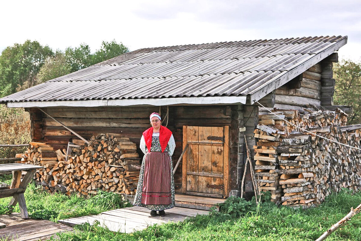 Сельские поселения республики карелия. Деревня Кинерма Карелия самая красивая деревня России. Деревня Кинерма баня. Самая красивая деревня в Карелии Кинерма. Надежда Калмыкова Кинерма.