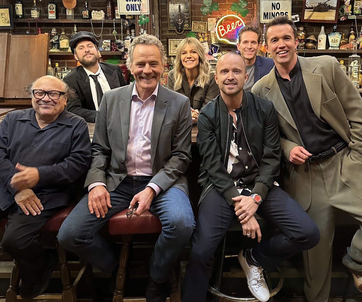     Вышел трейлер 16-го сезона «В Филадельфии всегда солнечно» — с Брайаном Крэнстоном и Аароном Полом