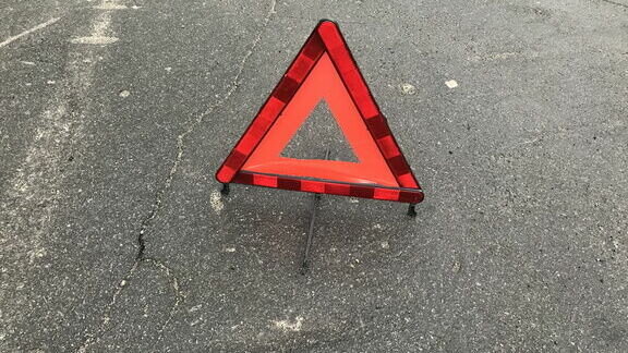     В Ставропольском крае в результате ДТП вспыхнули два автомобиля и здание, сообщили в УГИБДД по региону.