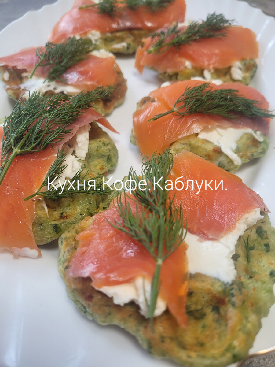 Фото автора.Вкусные солёные вафли с рыбкой.