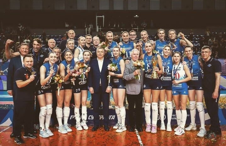 "Динамо" (Москва) - чемпион России.