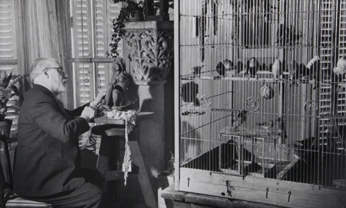 Иллюстрация фотография Матисс лепит Венеру. Фотограф Брассай (Дьюла Халас) / Brassaï. Matisse sculpting Venus a la Coquille