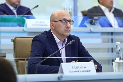    Министр здравоохранения Московской области Алексей Сапанюк на совещании губернатора Московской области Андрея Воробьева с руководящим составом правительства Московской области и главами городских округов © Антон Чернов, «Подмосковье Сегодня»