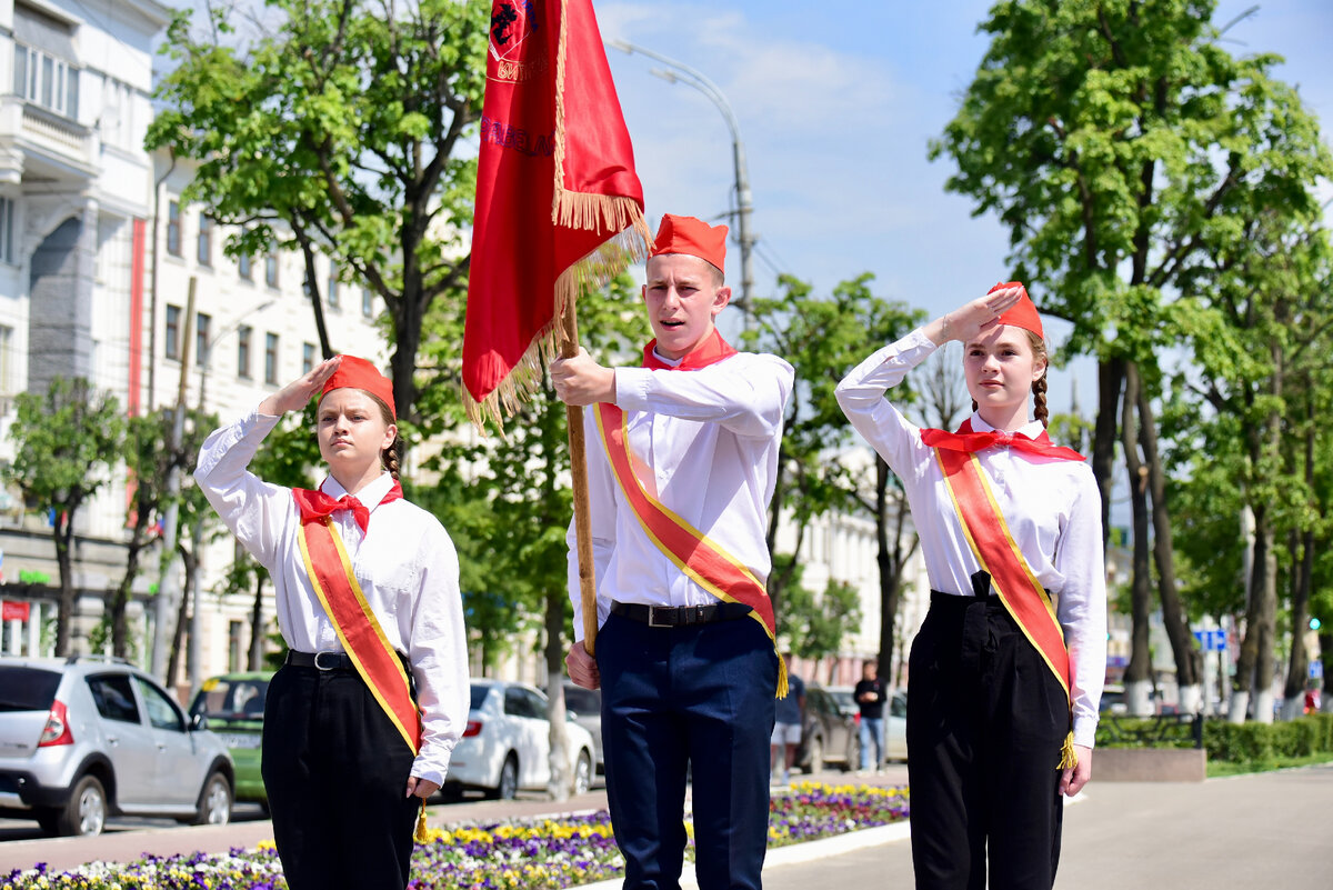 Пионерская орел