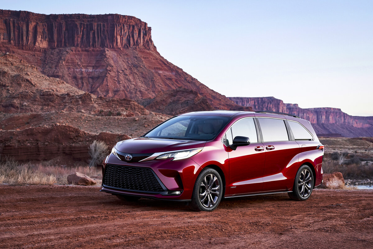    Toyota Sienna   
Toyota