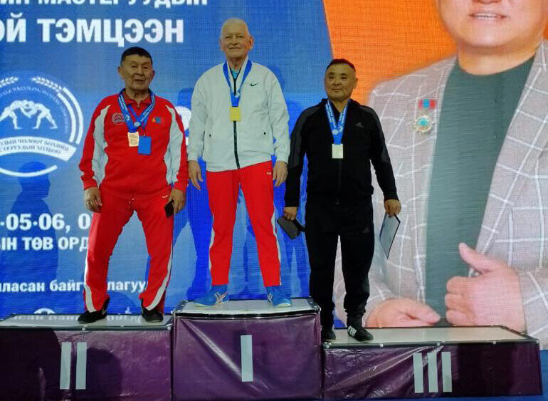 Нияз Хисметов: «Вся моя жизнь борьба. Раз по регламенту я могу бороться до 70 лет, значит, буду бороться». Фото: предоставлено Ниязом Хисметовым