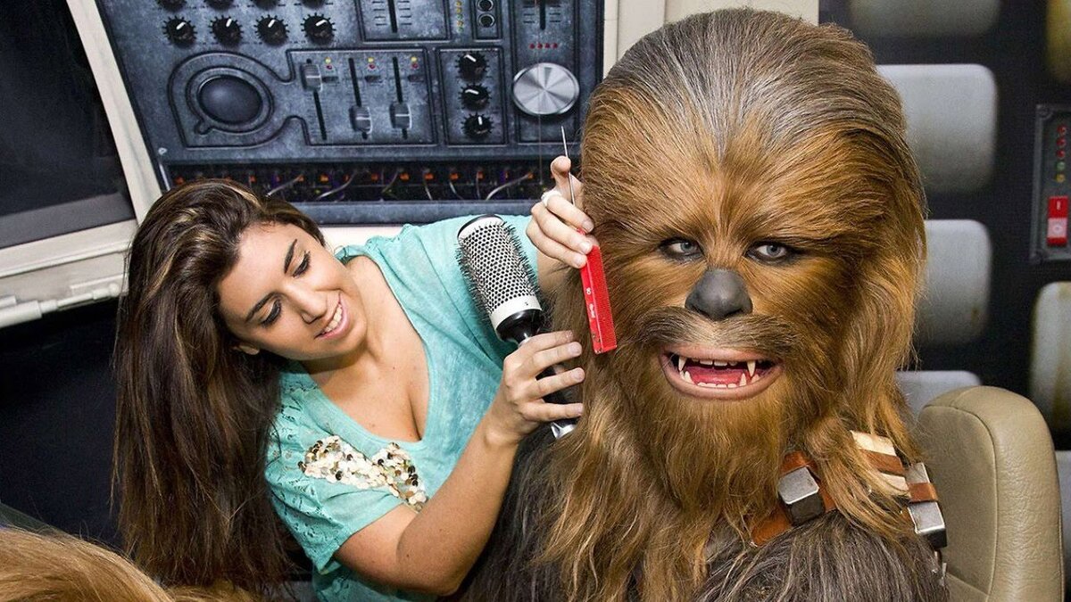 Типичный русский у парикмахера)