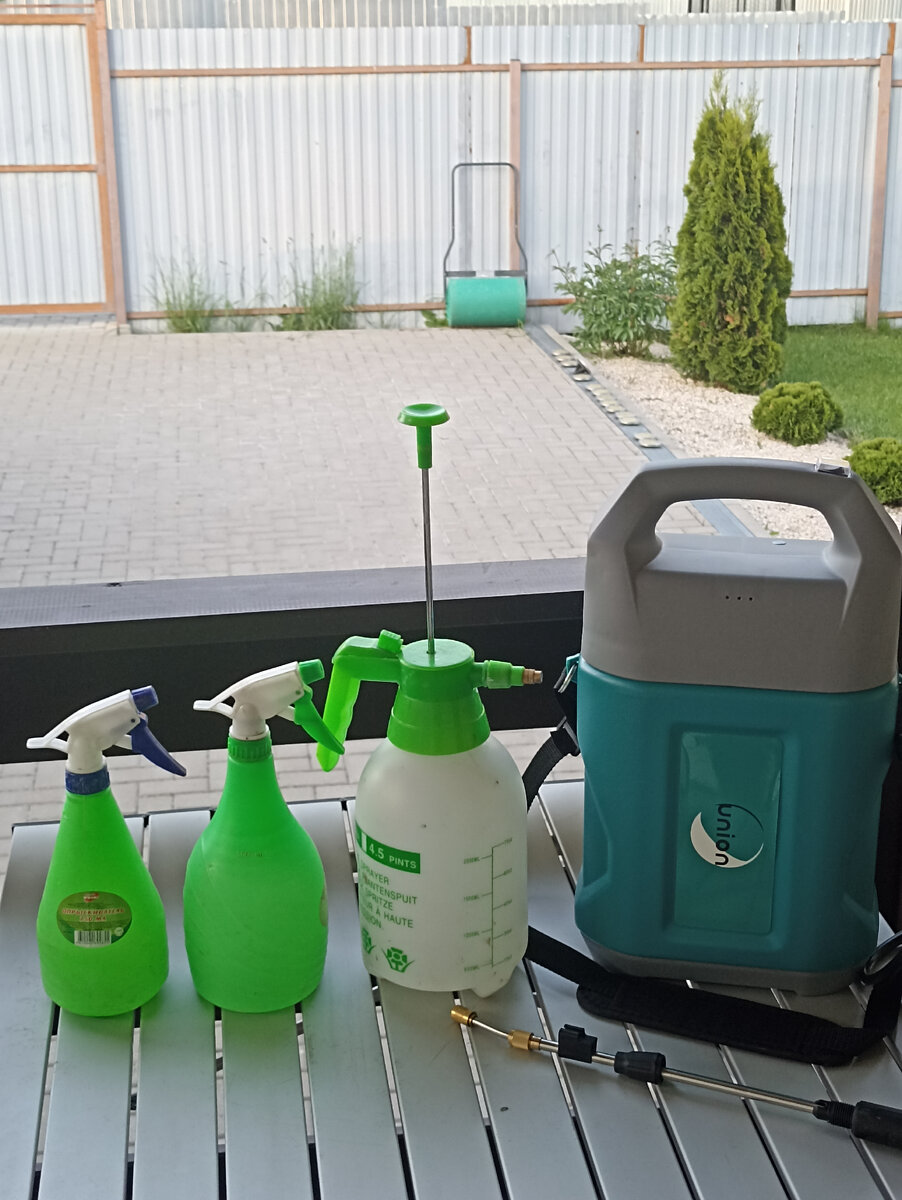 Эволюция моих опрыскивателей 😁