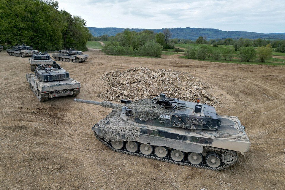    Германские танки оказались не такими неуязвимыми, как о них говорили. REUTERS