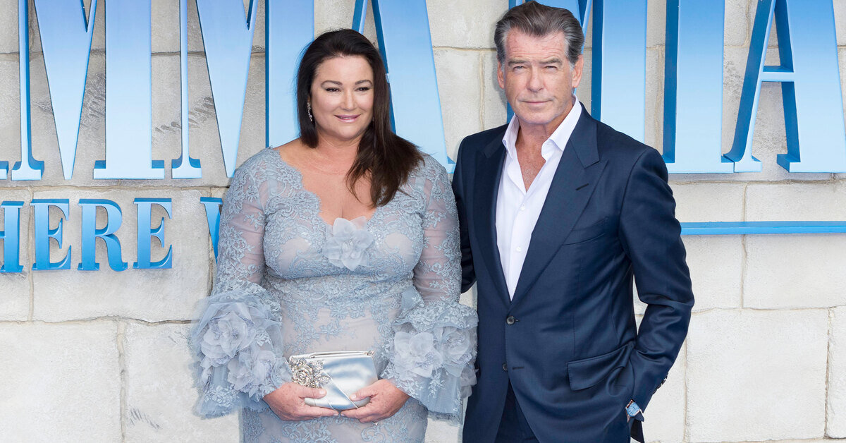 Кили Шей Смит и Пирс Броснан (муж и жена) - фото