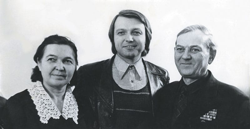 Юрий маликов биография личная жизнь дети Отец Дмитрия Маликова выложил совместное фото с сестрой
