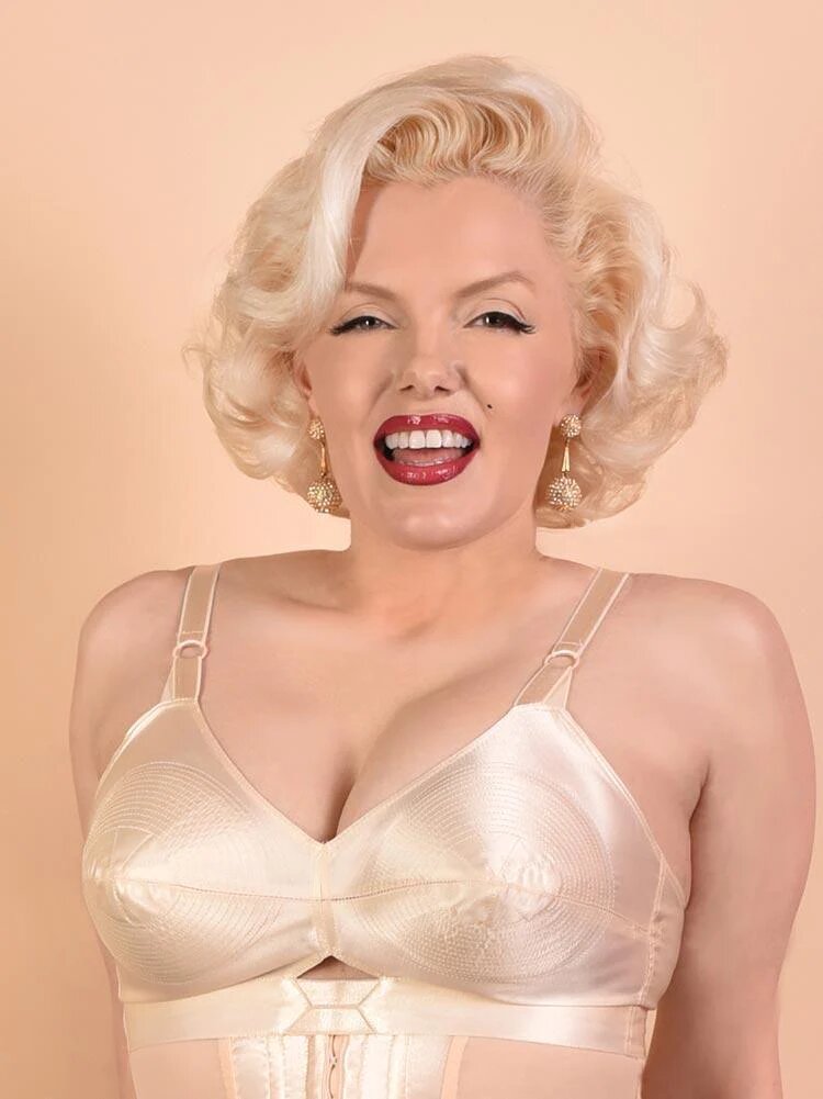 Бюстгалтер модели "Пуля".