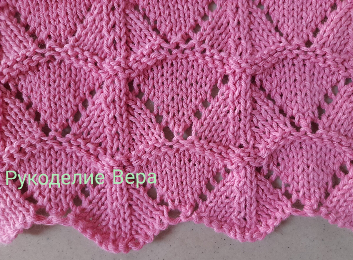 Ажурный рельефный узор спицами