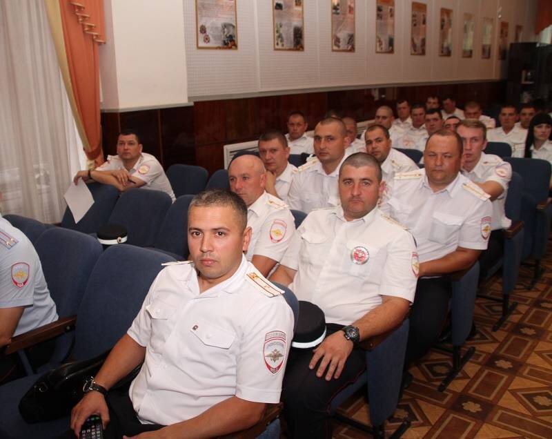 Гибдд сальск график работы Экс-начальник ГИБДД Новочеркасска отправлен в колонию строгого режима на 9 лет Р