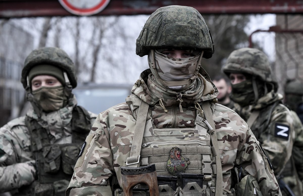    Российские военные начали получать форму, созданную специально для СВО