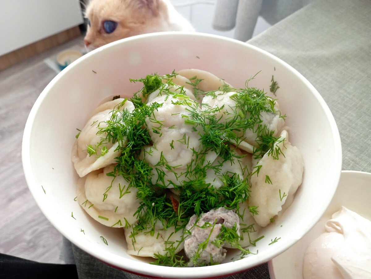 Пельмешки, да со сметаной! 